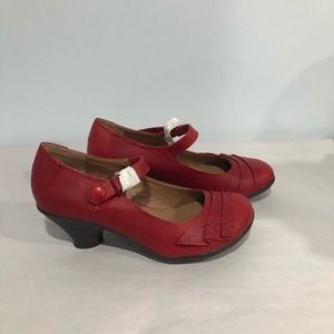 NWOT Miz Mooz  pumps